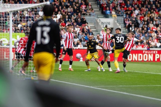 谢什科vs布伦特福德全场数据：射门1进球1，关键传球1过人2