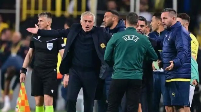 费内巴切主帅特德斯科离任，助教暂代一线队