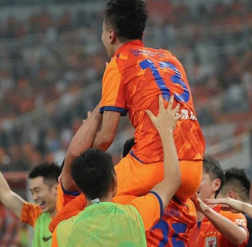 中超-米特里策传射陶强龙替补绝杀 浙江3-2海牛