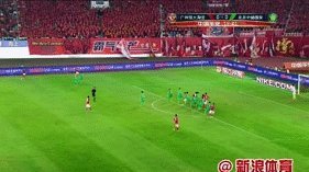 嗨球和恒大13的比赛已经开始了，是一场硬仗，还下了大雨